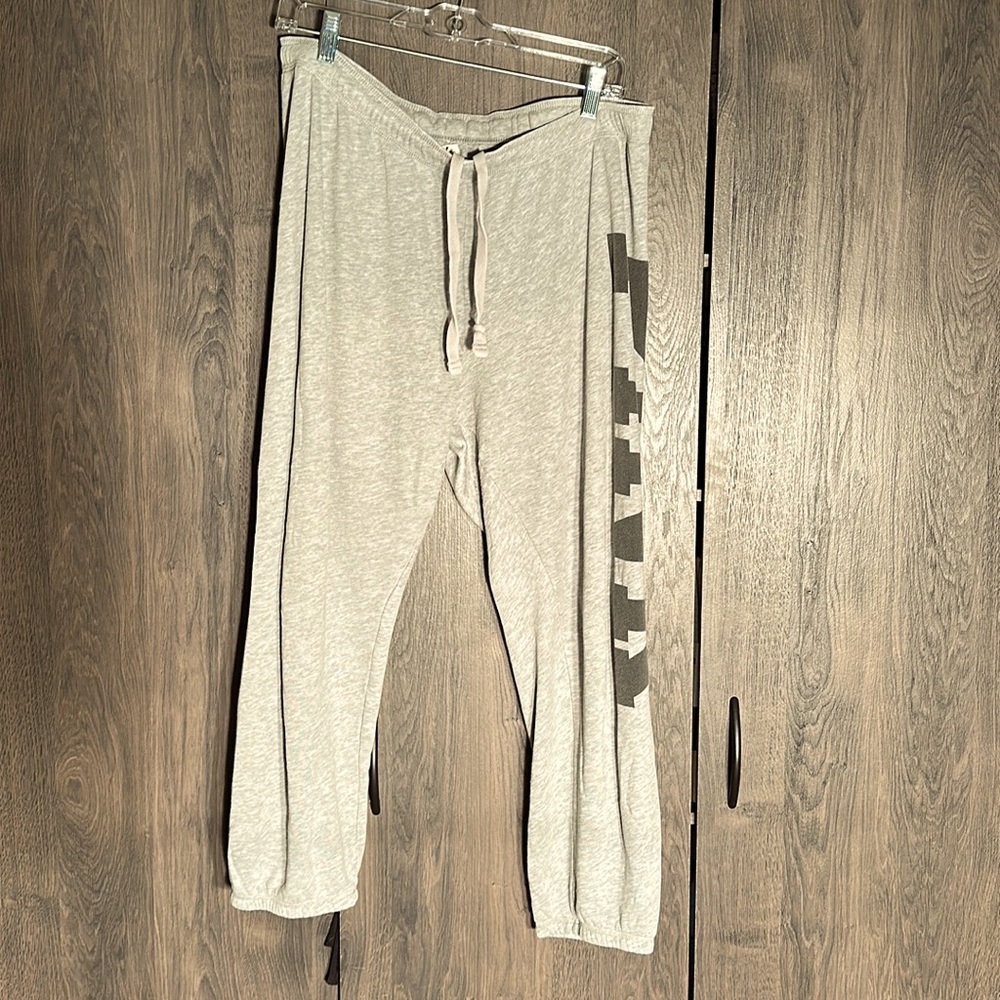 VS PINK joggers Size L